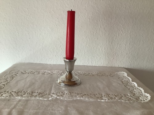 Eine flammiger leuchter - eine,