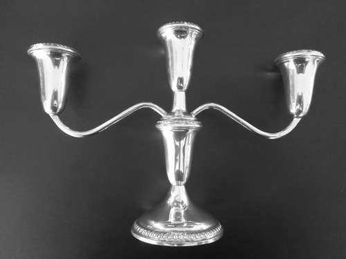 Dreiarmiger kerzenleuchter von - dreiarmiger,